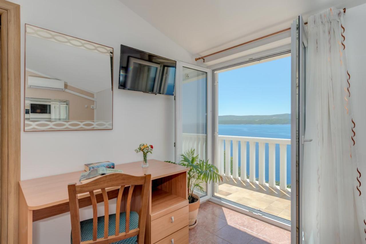 Natalie Apartment Omis Exterior photo