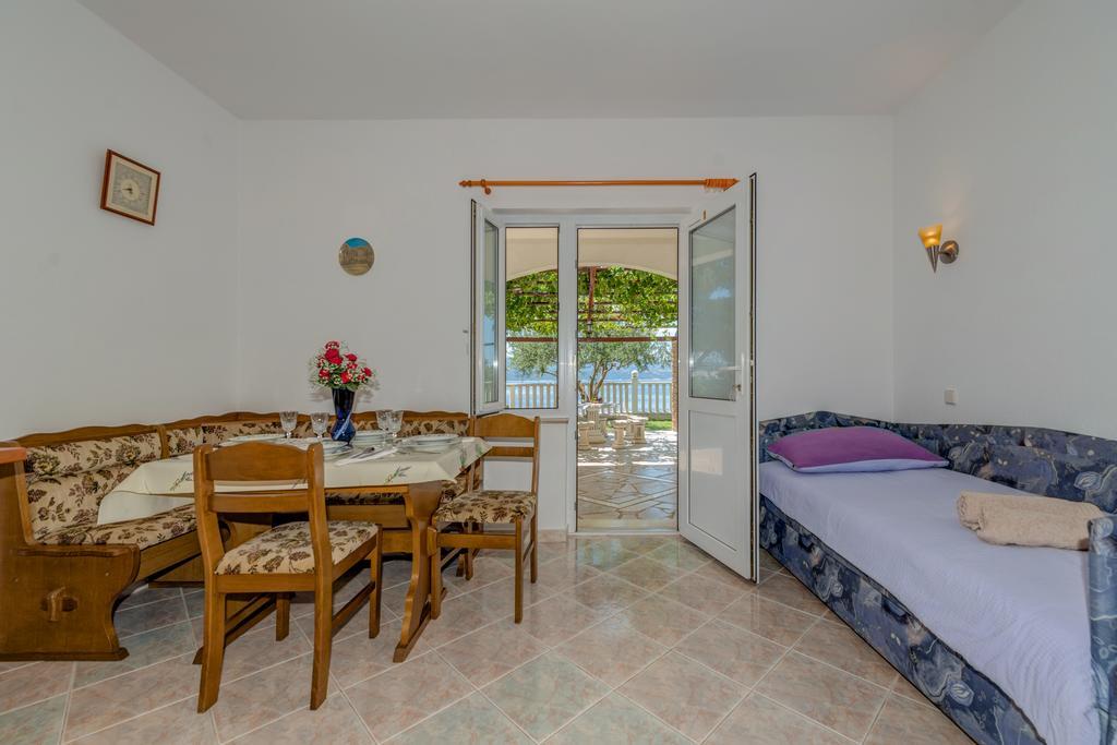Natalie Apartment Omis Exterior photo